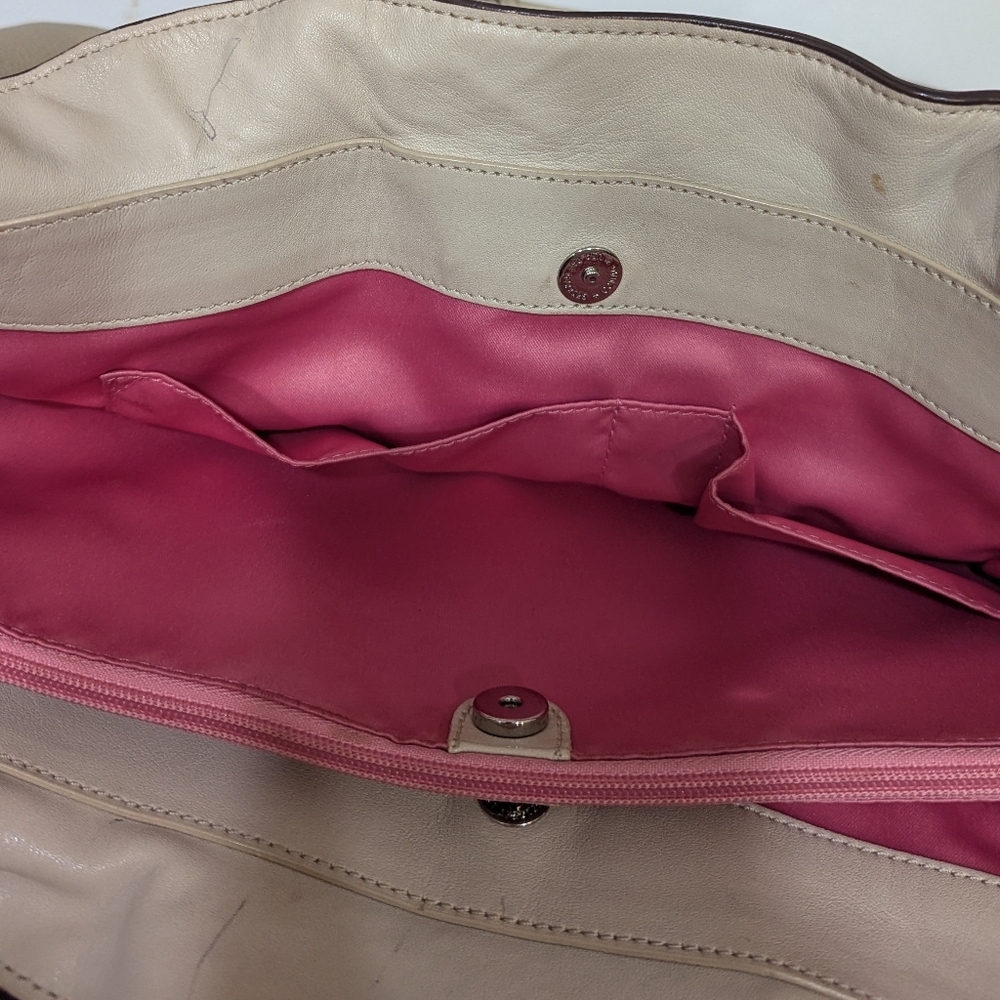 Coach Bag - Picture 6 of 9